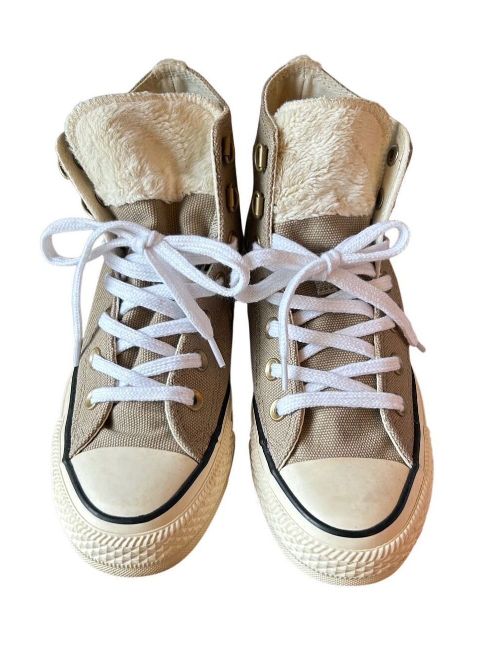 CONVERSE Shoes CHUCK TAYLOR Woman's Size 6 Beige Hi Top faux fur Sneaker